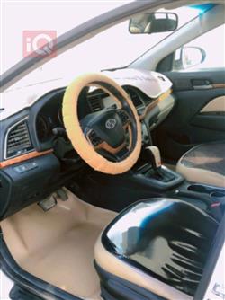 هیوندای ئەلەنترا